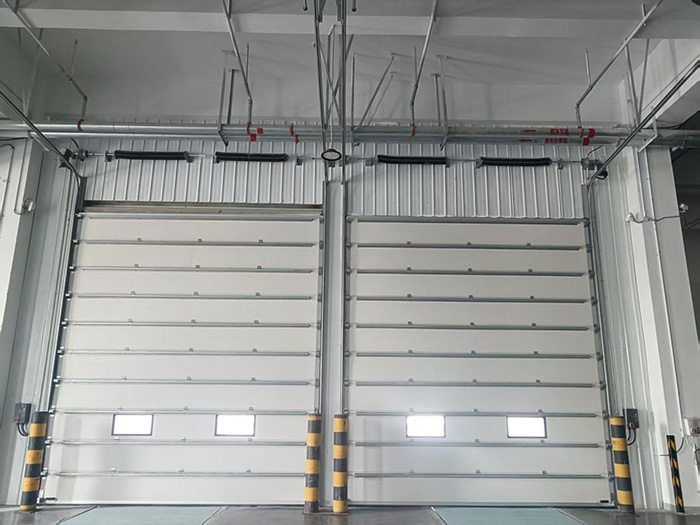 SSD-IAS Insulated Sectional Door